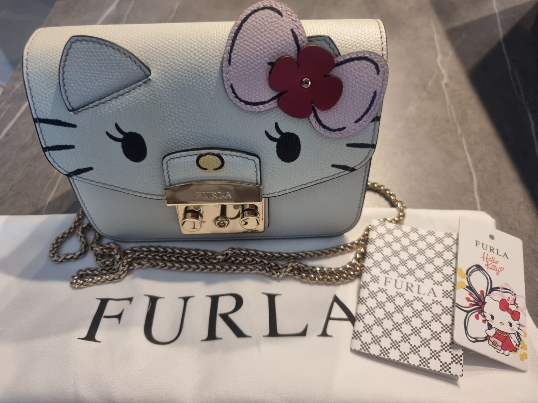 Furla top kitty price