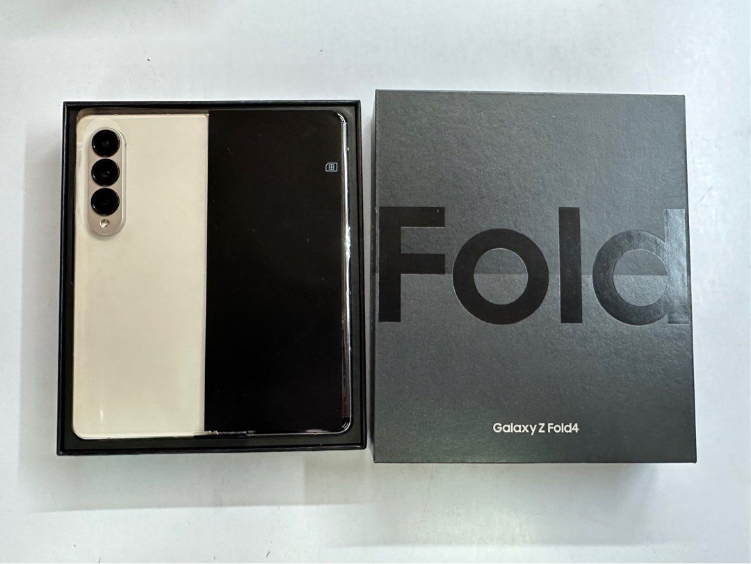 Samsung Galaxy Z Fold 4 香港版 SIMフリー 訳アリ