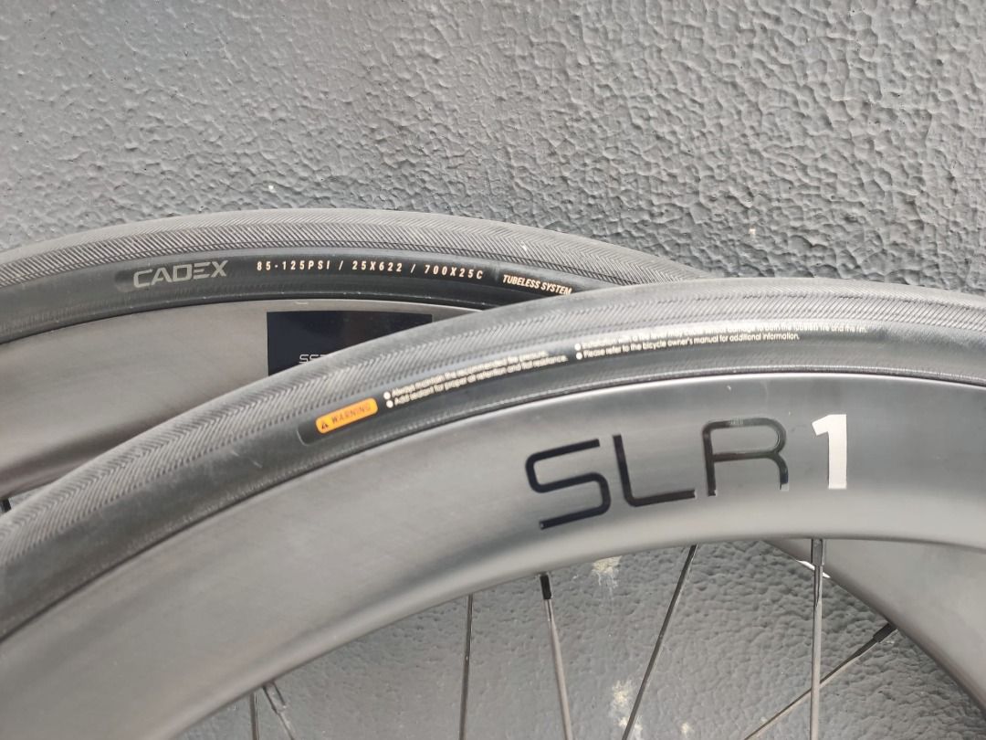 GIANT SLR 1 42 HOOKLESS 碟煞輪組, 運動產品, 單車及配件, 單車