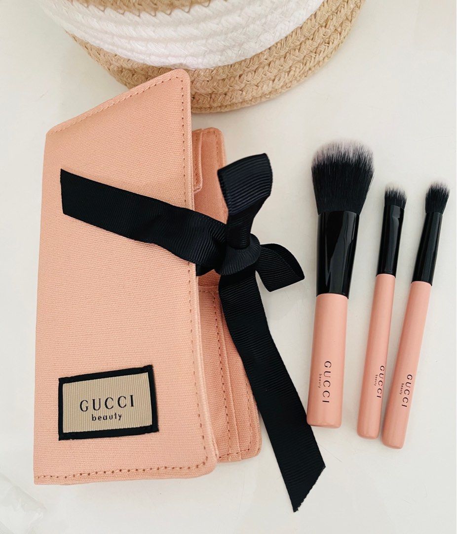 Gucci makeup Brush Set Travel Size, Beauty & Personal Care, Face, Makeup on  Carousell