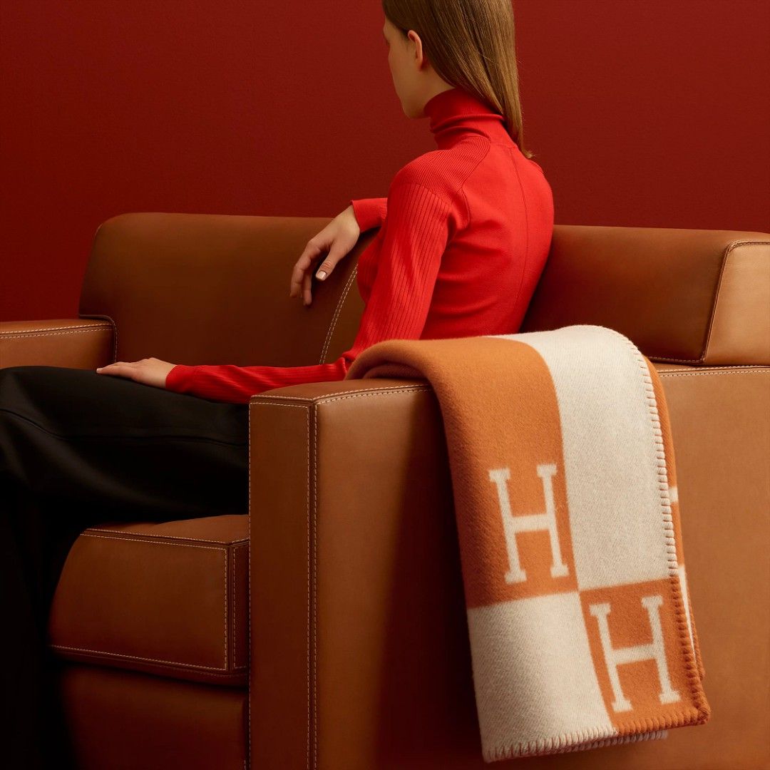 Hermes Avalon Throw Blanket in orange potiron