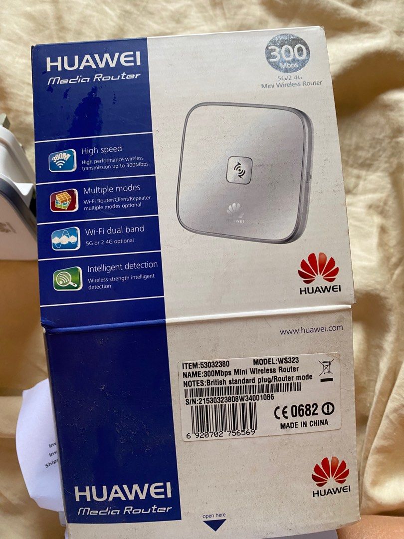 Huawei media router, repeater, client, Computers & Tech, Parts ...