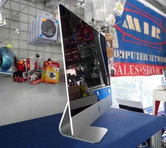 iMac 22inch Slim on SALE Complete 2016 (Category: Desktops) located in Mandaluyong City. Submitted by mircomputer (Listing ID 1201088373, Image 3). Description: Quality pre owned iMac 21.5inch Slim model 2015 acquired 2016 on SALE for specs/description/prices... Option 1 -iMac 21.5inch Slim/Core i5 2.8ghz/8gbram/1TB HDD/Wifi/webcam/bluetooth P 18,950 Option 2 -iMac 21.5inch Slim/Core i5 2.8ghz /8gbram/256gbSSD/Wifi/webcam/bluetooth P 21,950 Optio