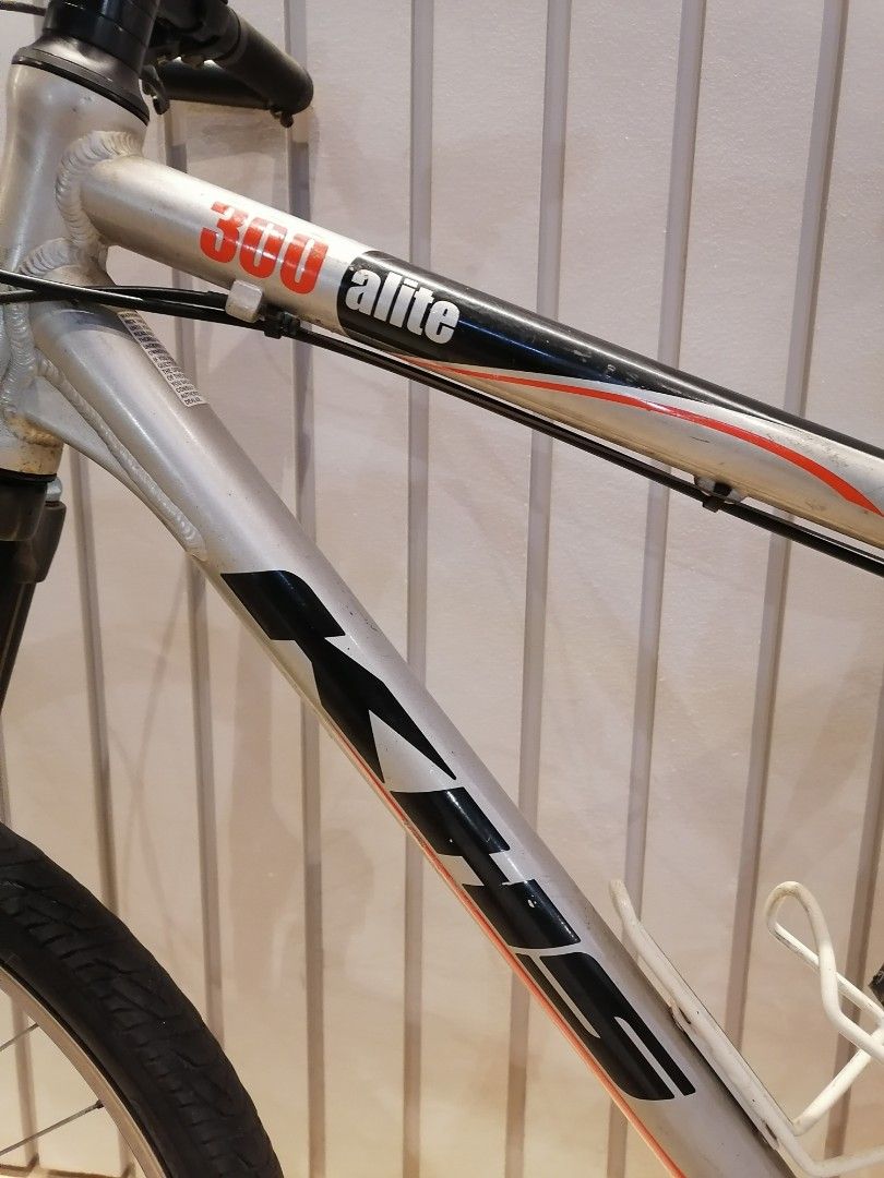 KHS Hybrid Bike, Sports Equipment, Bicycles & Parts, Bicycles on Carousell