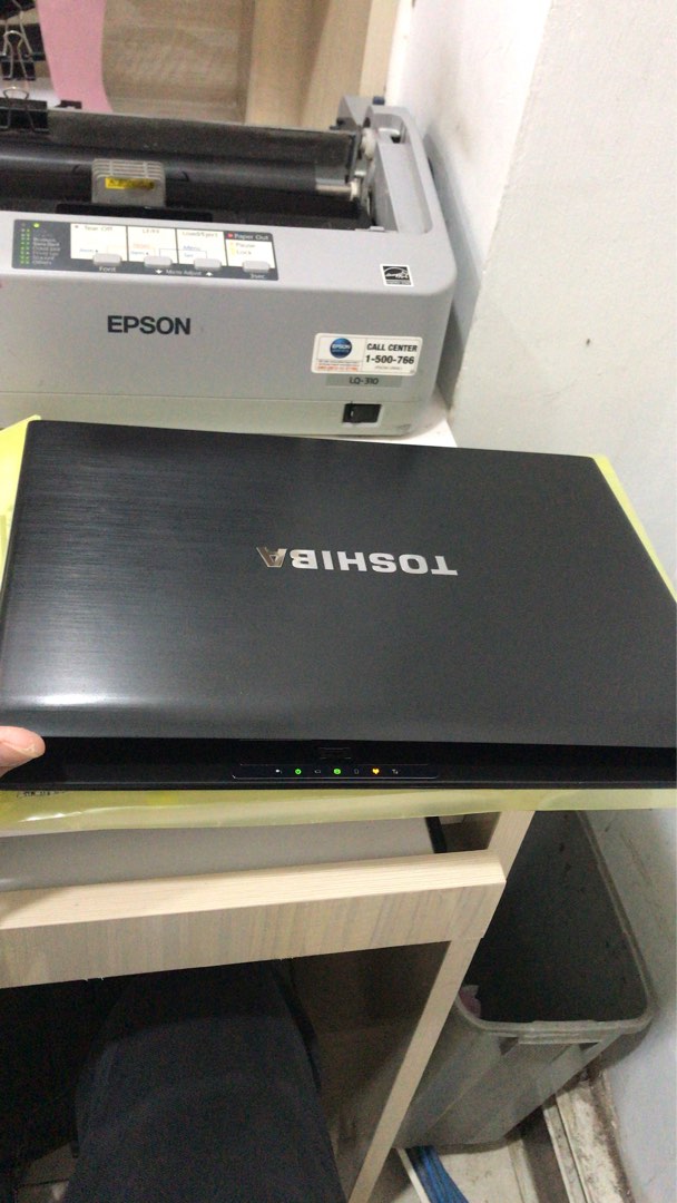 Laptop Toshiba core i7, Elektronik, Komputer, Laptop di Carousell