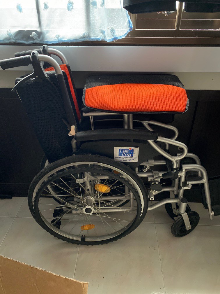 Large wheelchair (for plus size people possible), Health & Nutrition, Assistive & Rehabilatory