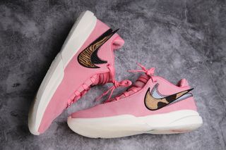 Lebron XX "Pink Diamond" aka "South Beast" (size 9.5 US)