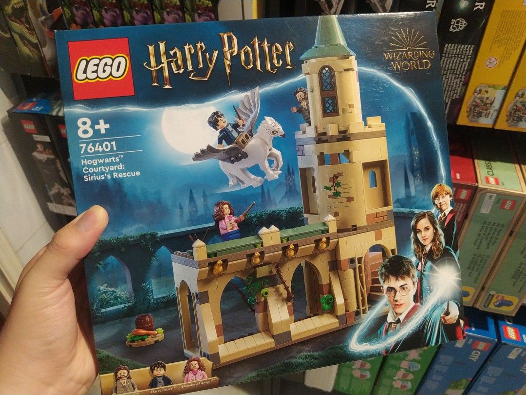 LEGO Harry Potter Hogwarts Courtyard: Sirius's Rescue 76401 by