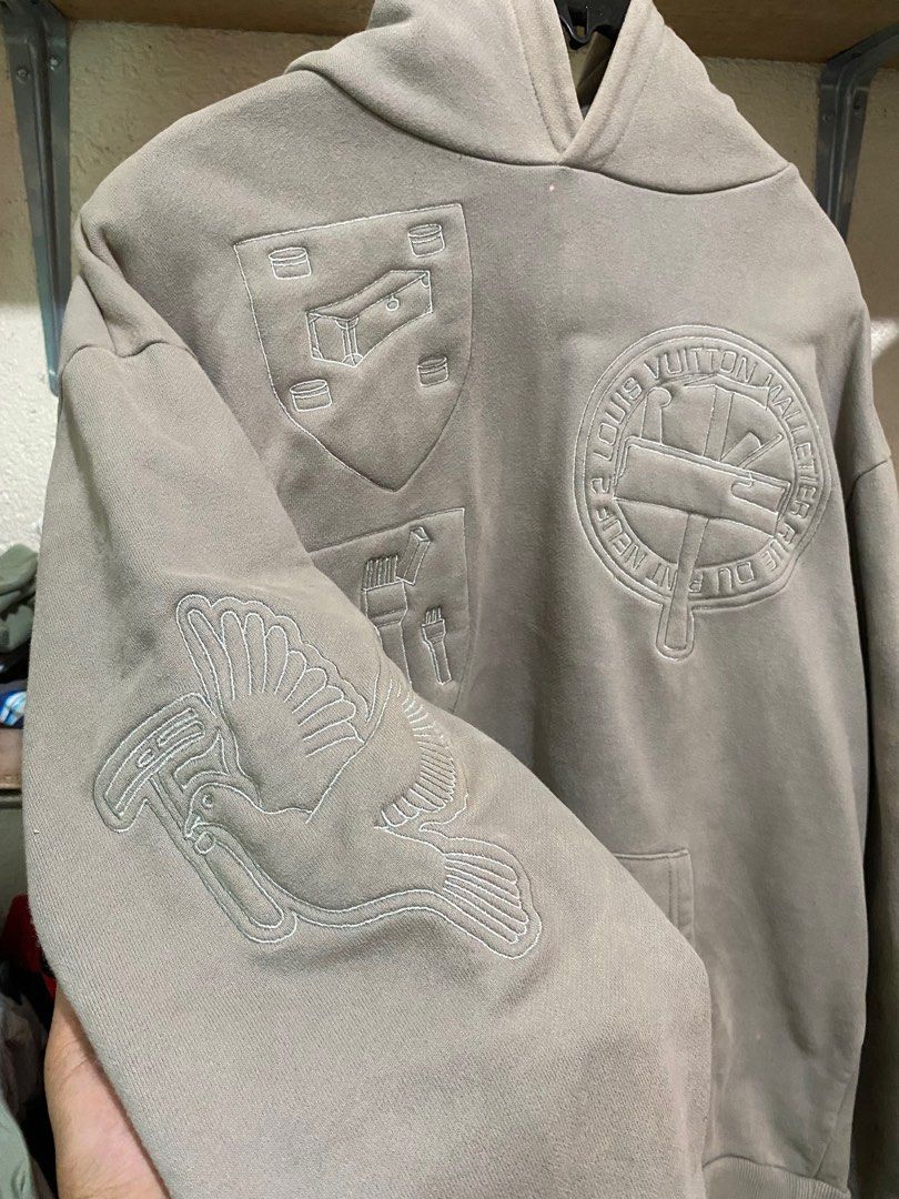 3d padded embroidered hoodie