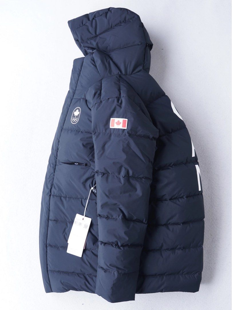 全新LULULEMON Team Canada 22 Down Jacket, 男裝, 外套及戶外衣服 Carousell