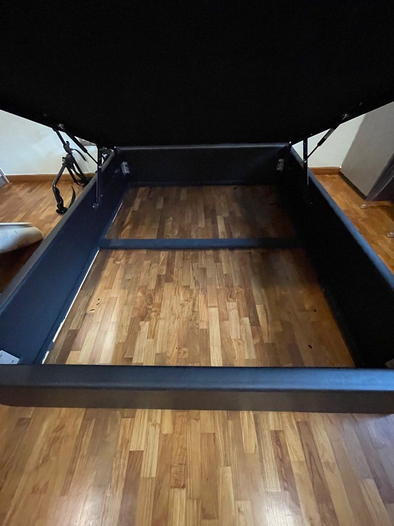 Maxcoil hydraulic queen size storage bed, Furniture & Home Living