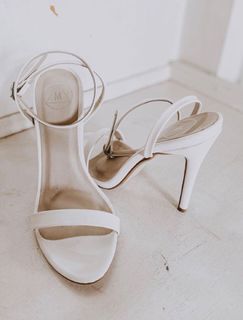 (Category: ) located in . Submitted by trendythrifts (Listing ID 1201031619, Image 1). Description: .