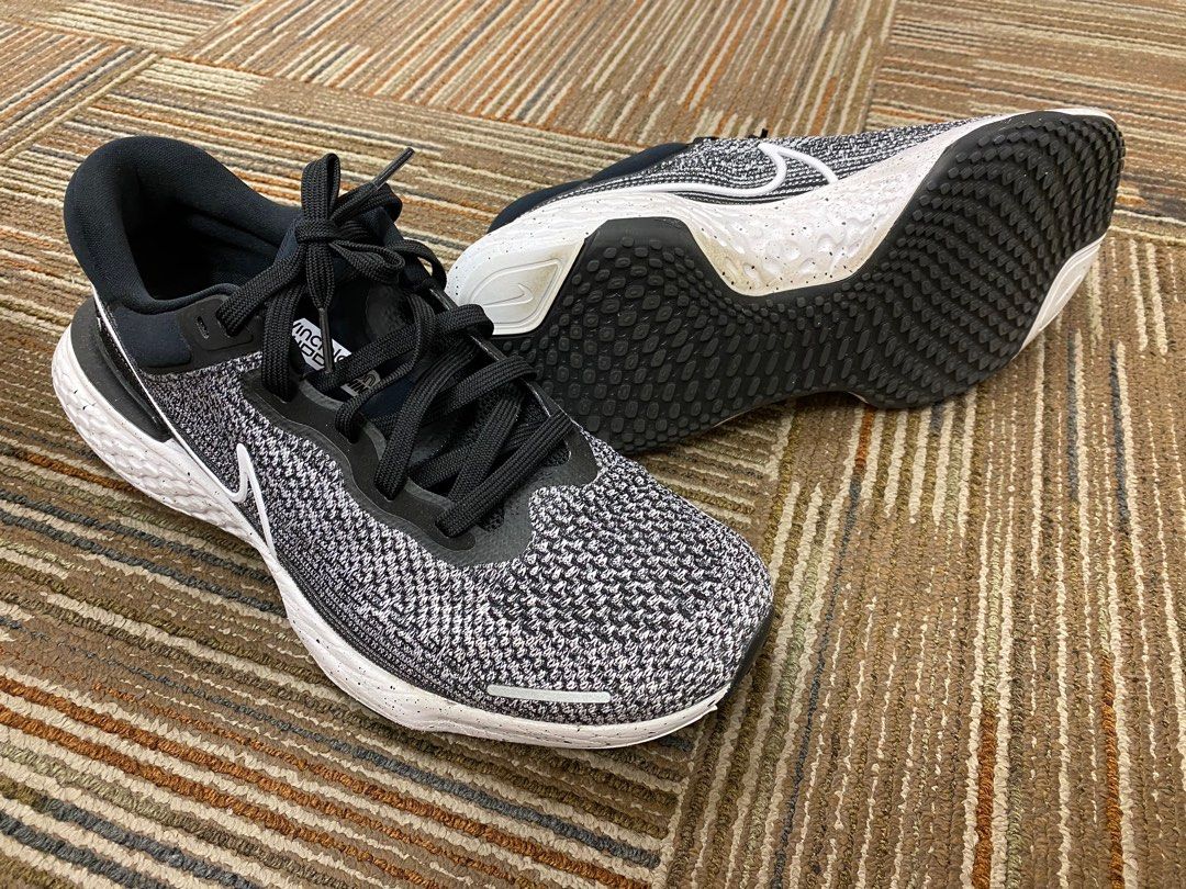 zoomx invincible nike