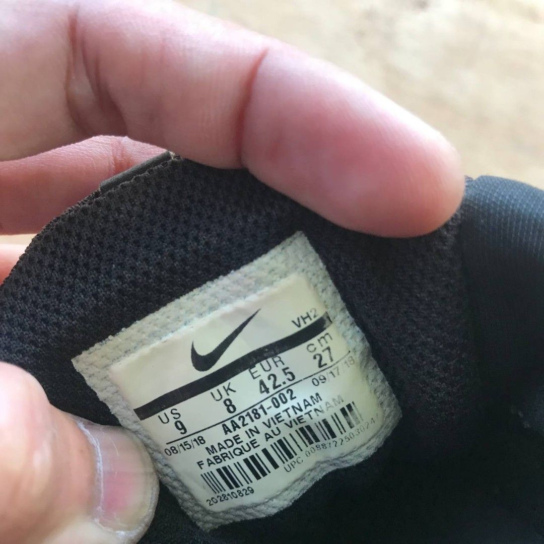 nike viale black and white