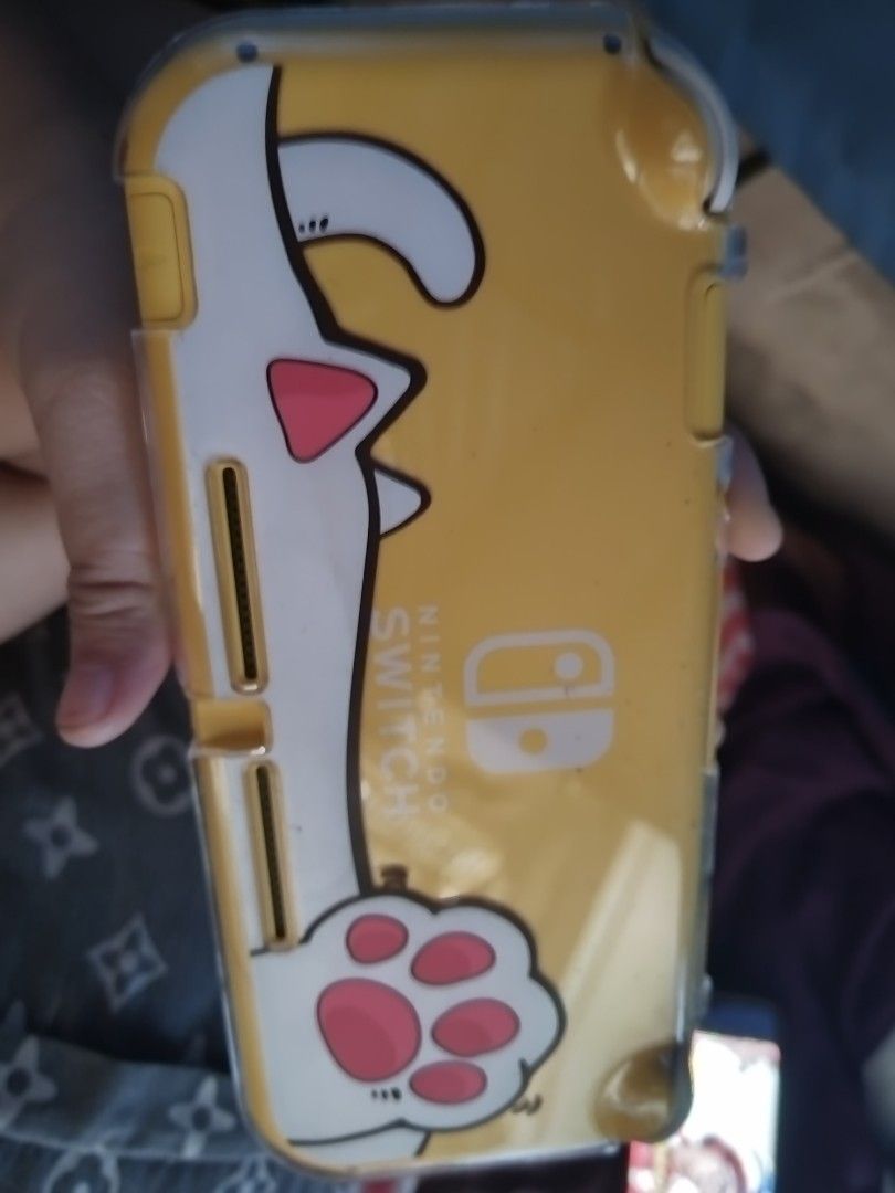 Nintendo Switch lite (Category: Nintendo) located in Manila. Submitted by venicemingming28 (Listing ID 1201039135, Image 3). Description: RFS: Don't have time to play. Good as new. Bilang lang sa daliri nagamit. Never Nabagsak and walang scratch. Inclusion: Tempered glass Hard case 128gb sd card Original Charger Box.