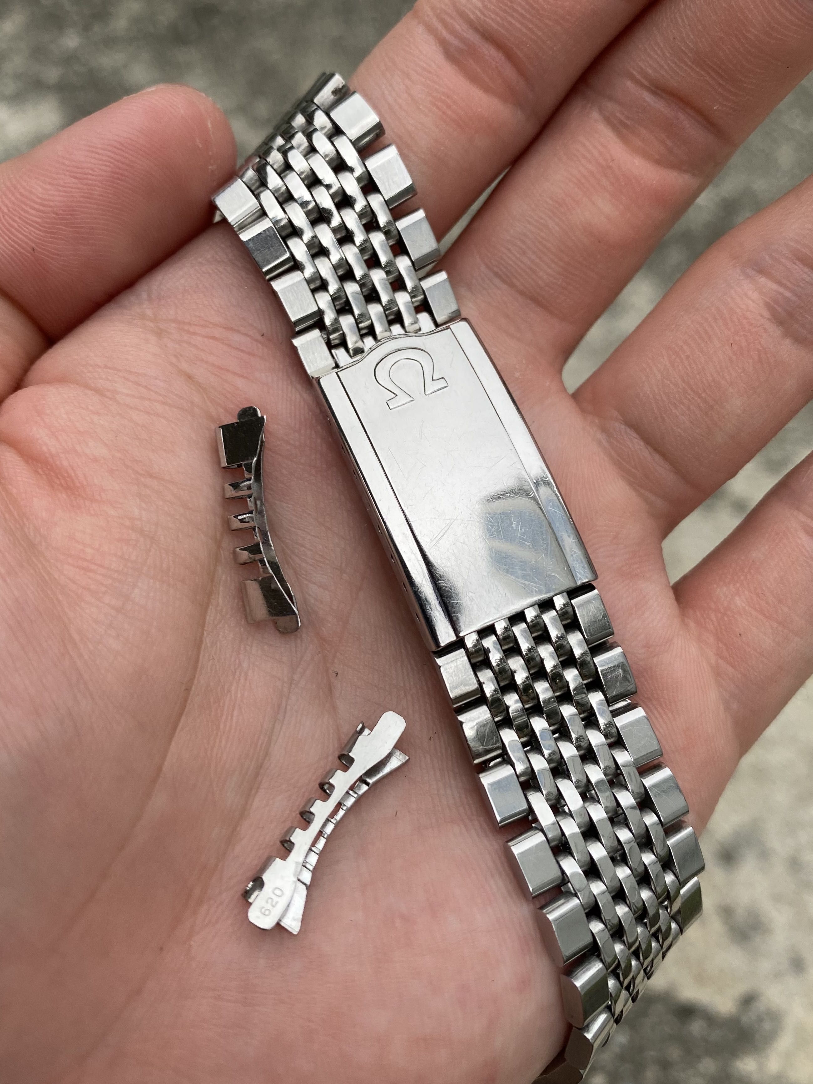 Omega store 1068 bracelet