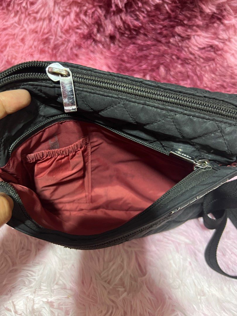 Orig Hedgren sling bag, Luxury, Bags & Wallets on Carousell