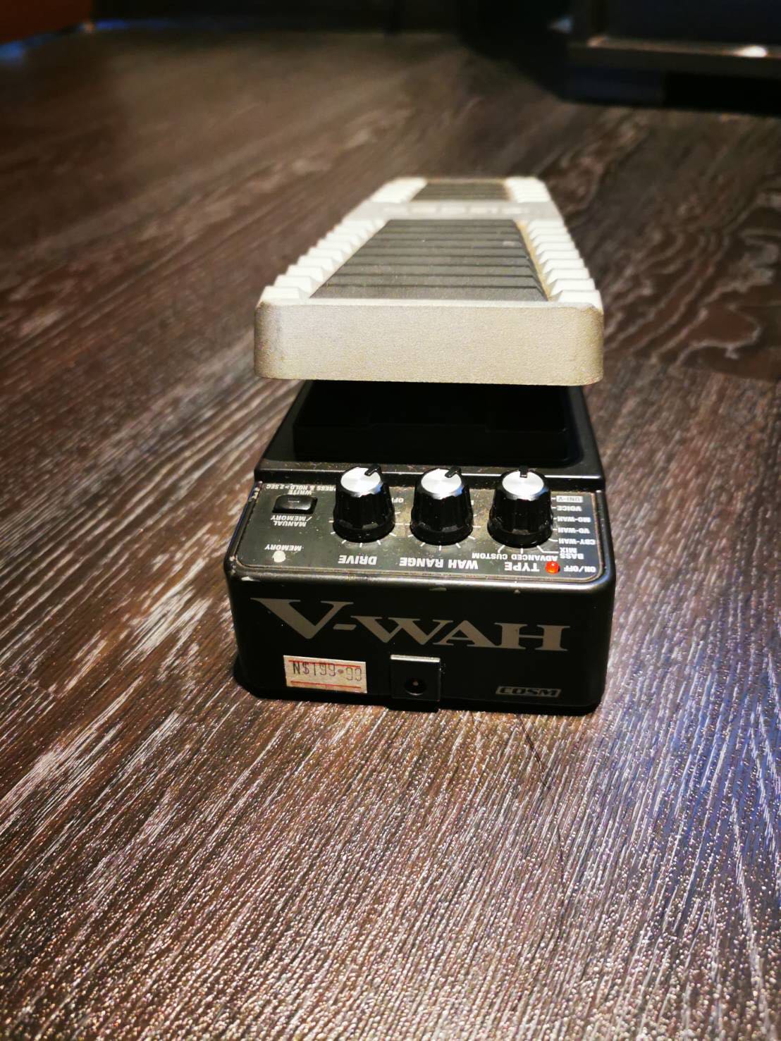 (Original Boss) VWah Pedal, Audio, Other Audio Equipment on Carousell
