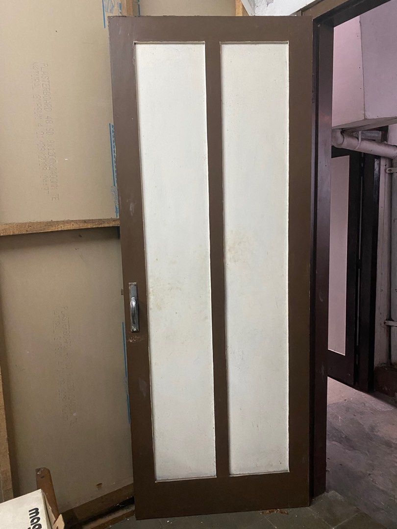 Pintu kayu jadul kuat antik, Perabotan Rumah di Carousell