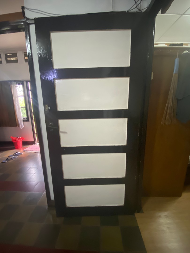 Pintu kayu kuat jadul antik, Perabotan Rumah di Carousell