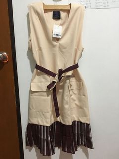(Category: ) located in . Submitted by euki.closet (Listing ID 1201093275, Image 1). Description: .