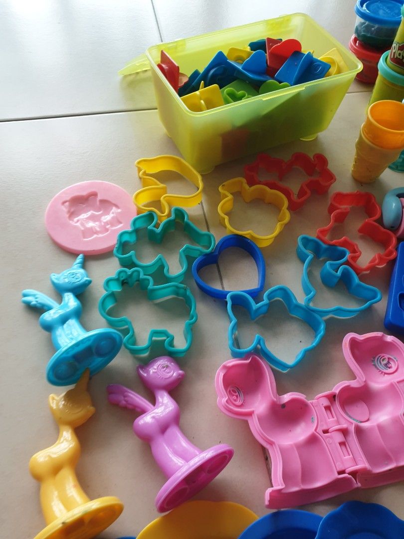 Cheap Play Doh set and more (more than 100 pieces), Hobbies & Toys, Toys & Games on Carousell