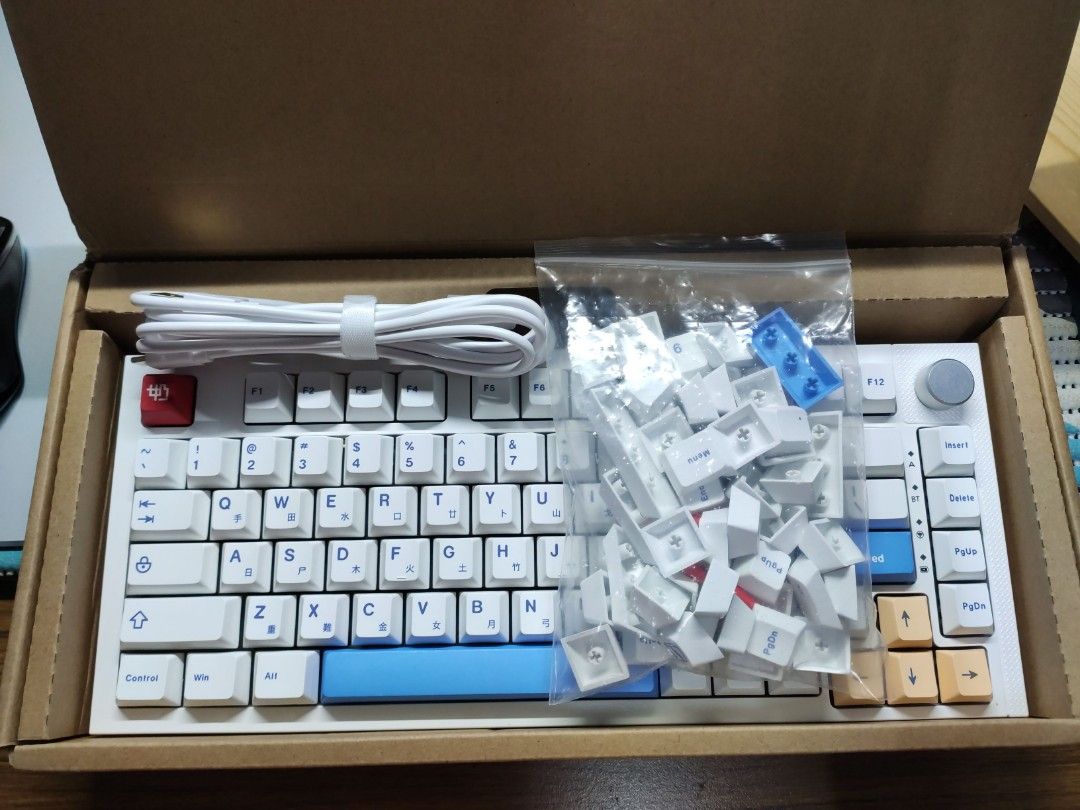 Prebuilt Tuned RECCAZR KW75 Mechanical Keyboard, Computers & Tech