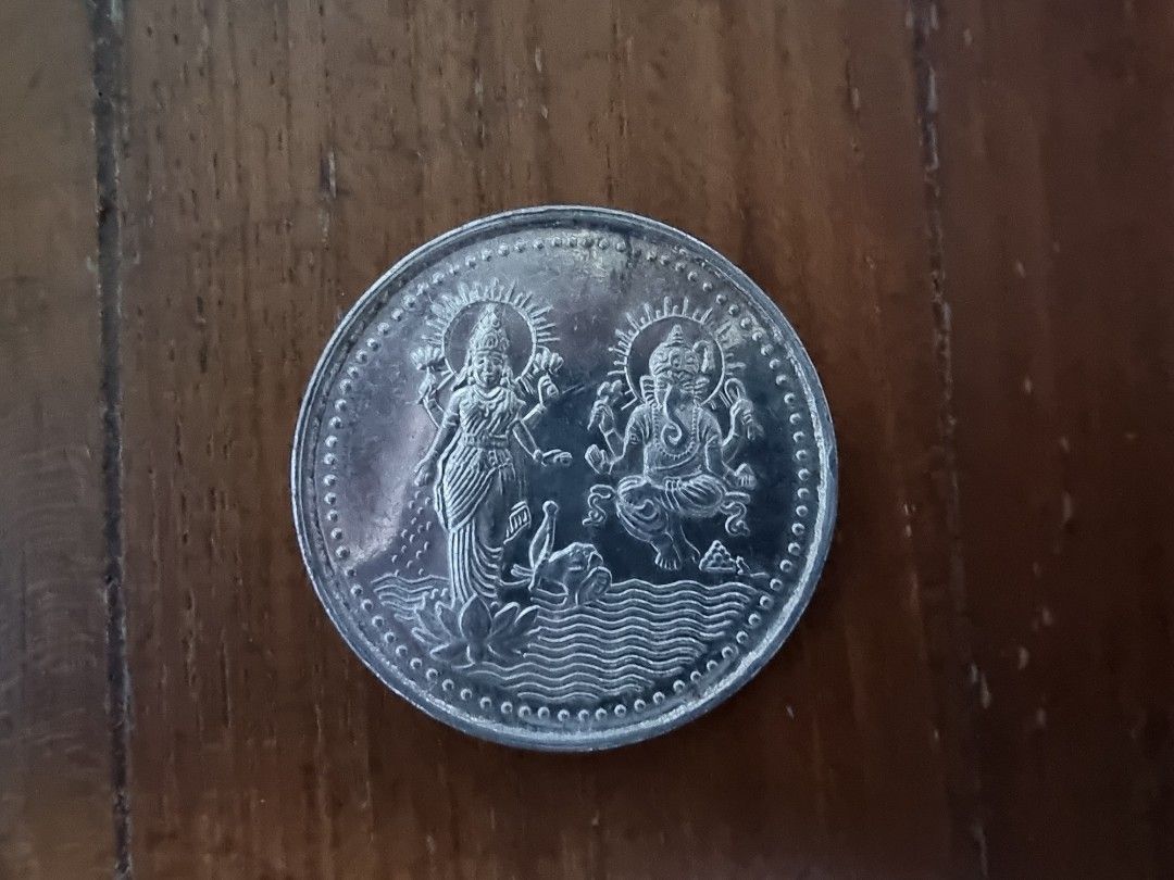 Religious 999 Silver Tokens, Hobbies & Toys, Memorabilia & Collectibles