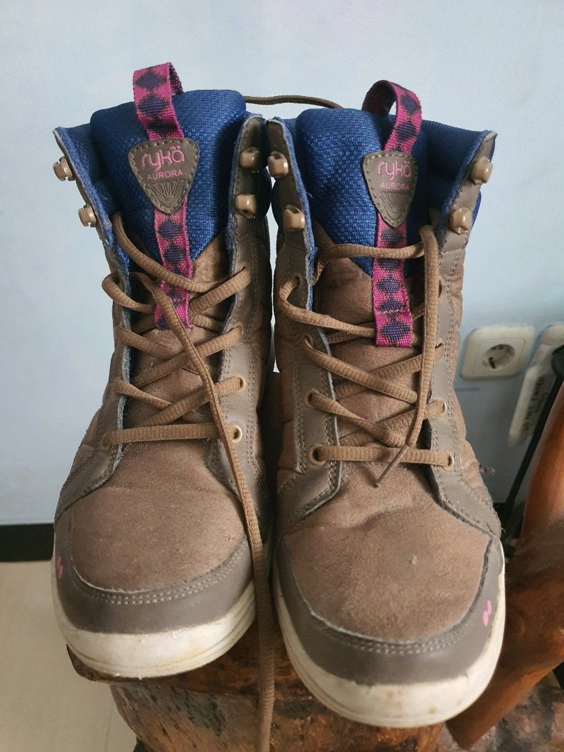 Ryka aurora hotsell high top