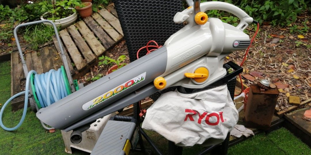 Ryobi 2000 top w blower vacuum
