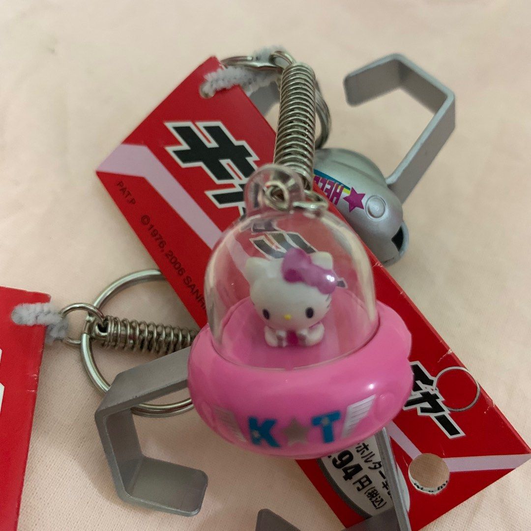 Kitty claw new arrivals keychain