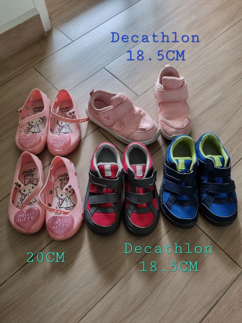 Second hand baby shoes store