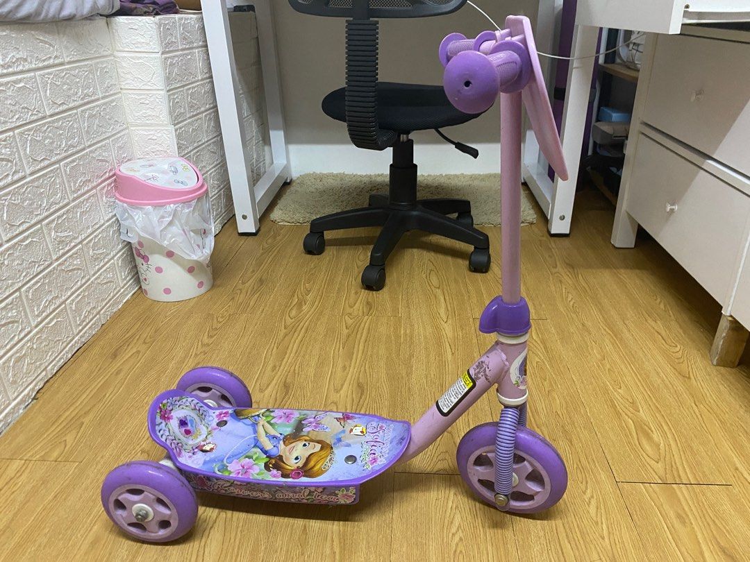 Sofia the First scooter for kids, Babies & Kids, Infant Playtime on