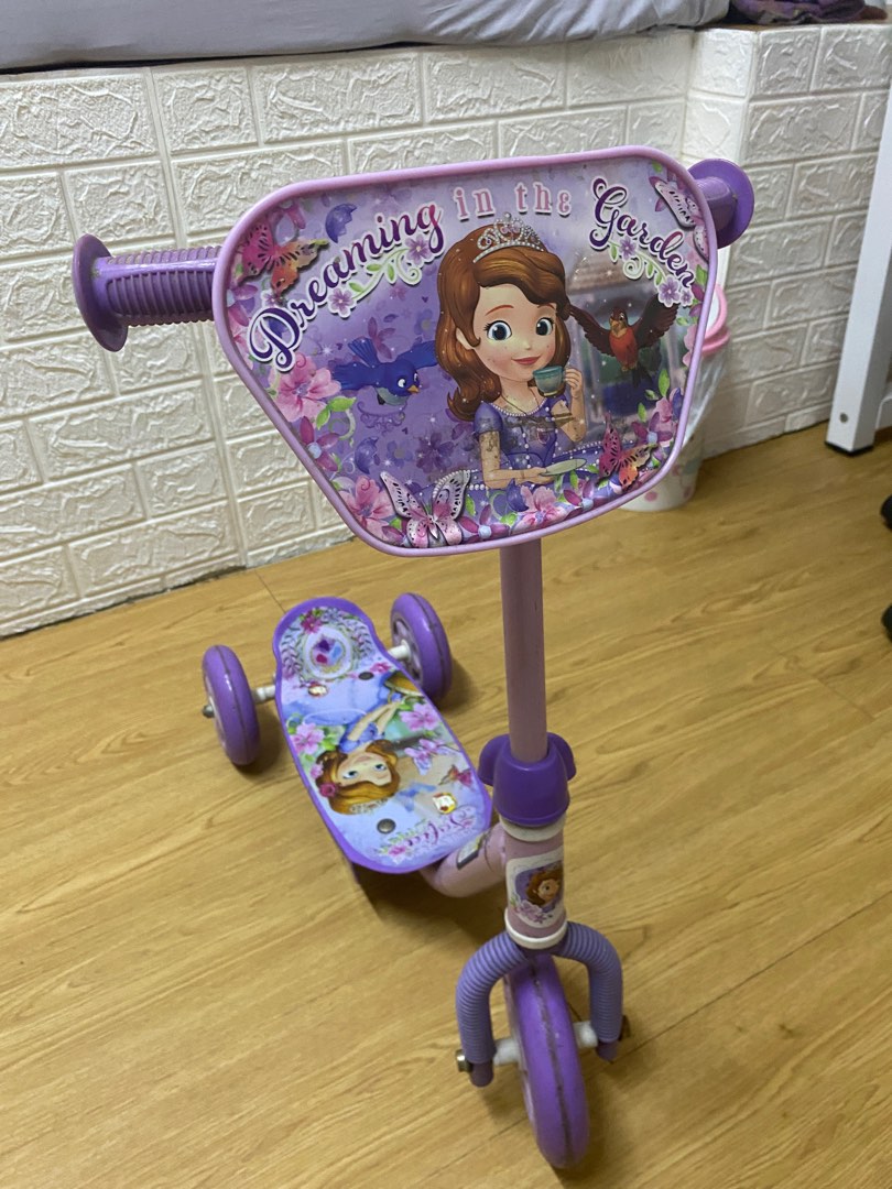 Sofia the First scooter for kids, Babies & Kids, Infant Playtime on