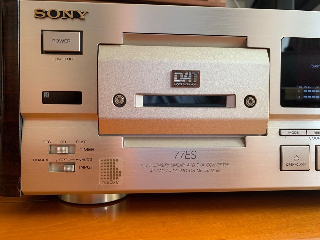 その他 SONY DTC-77ES SONY DTC-77ES DAT Deck Digital Audio Tape Player Black Brown
