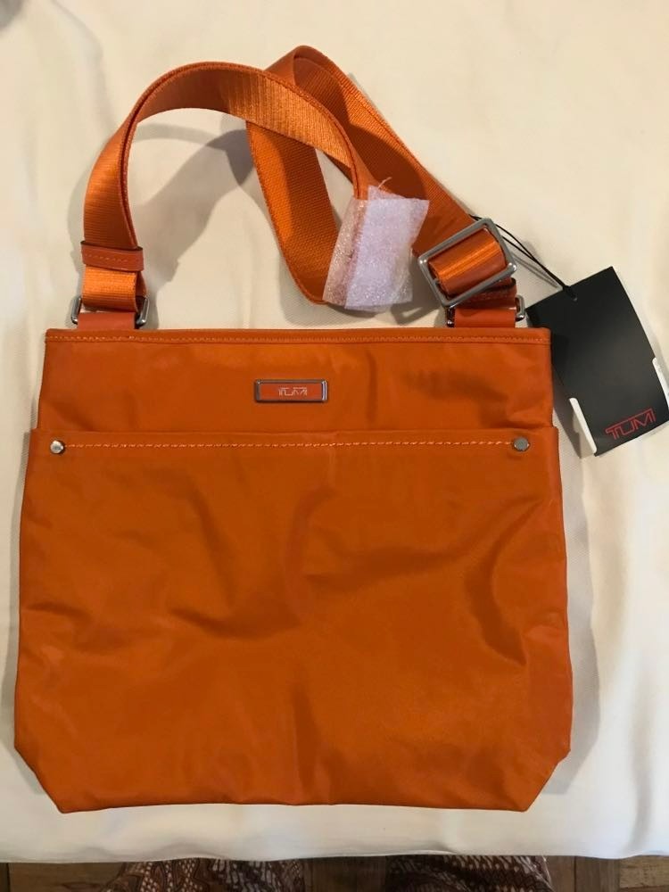 Tumi nylon sling bag outlet