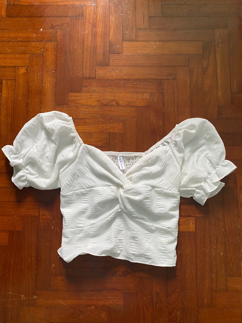 HYFVE Puff Sleeve Sweetheart Neck Top