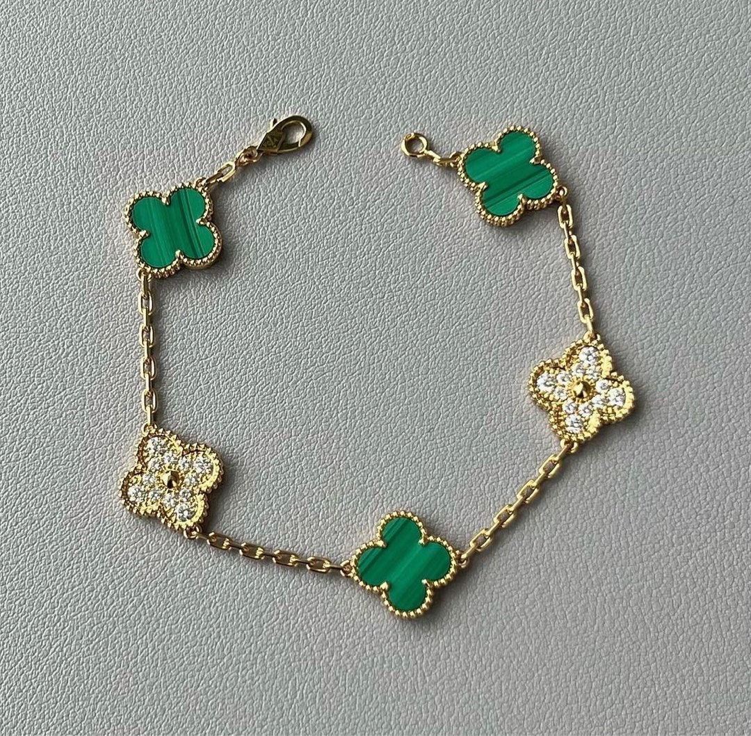 VCA Vintage Alhambra Bracelet 5 Motifs Malachite Yellow Gold Diamond