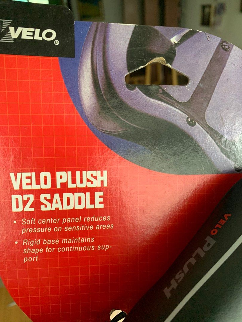 Velo Plush D2 Saddle, Sports Equipment, Bicycles & Parts, Parts ...
