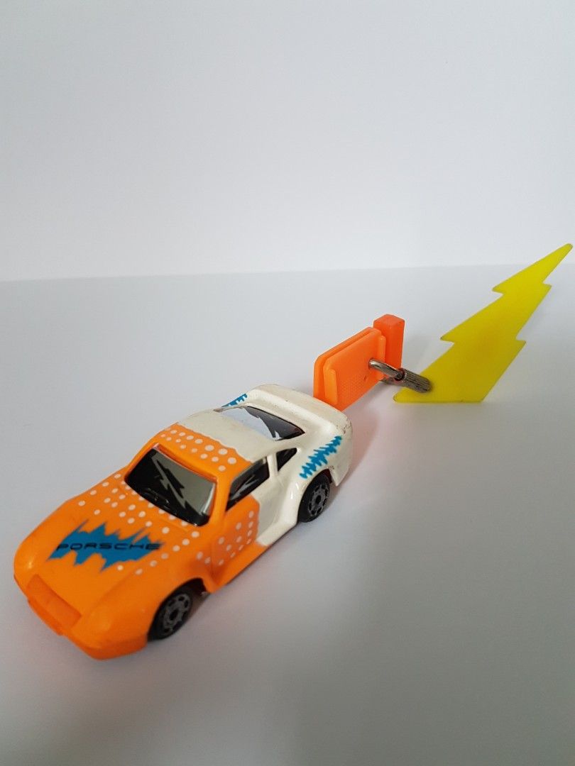 Vintage 1986 Matchbox Burnin Key Car, Hobbies & Toys, Toys & Games on