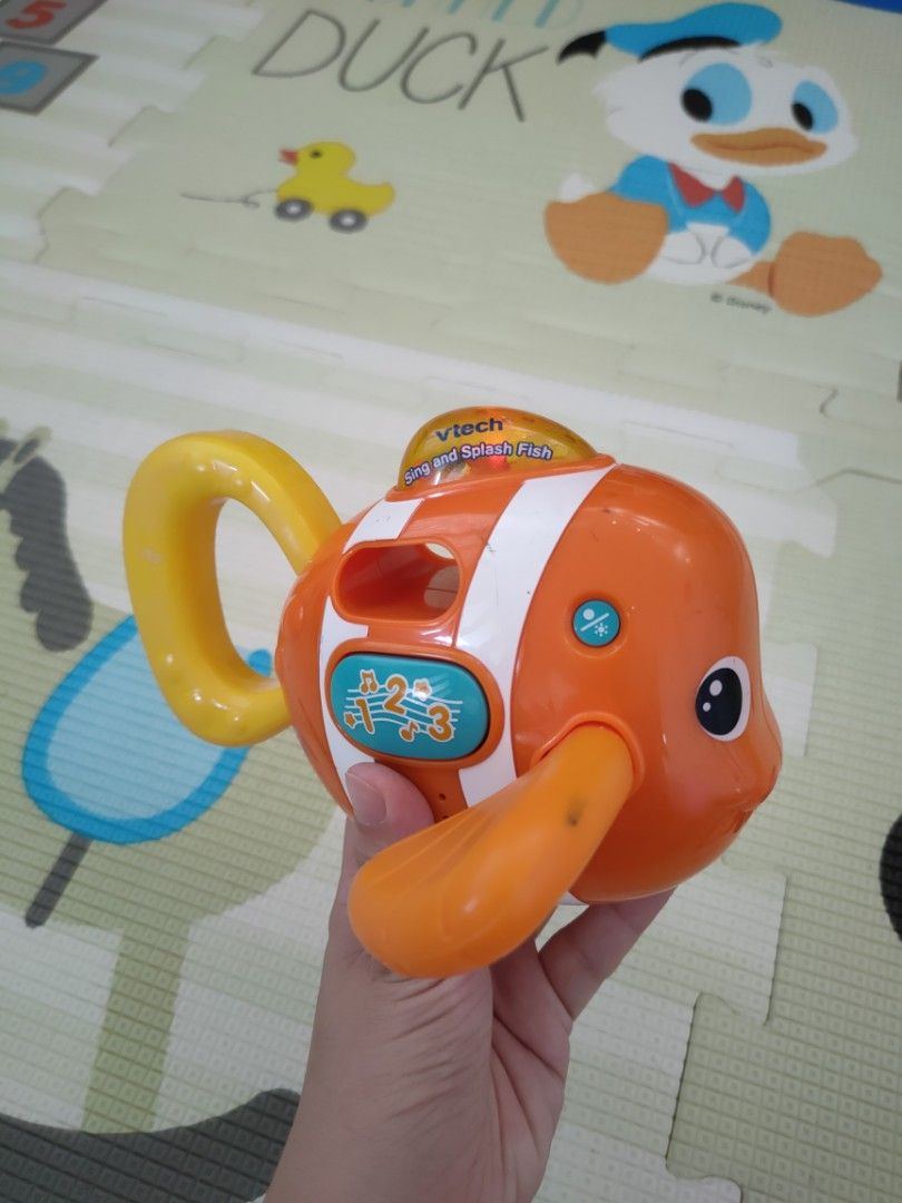 Vtech sing and splash fish bath toy discount