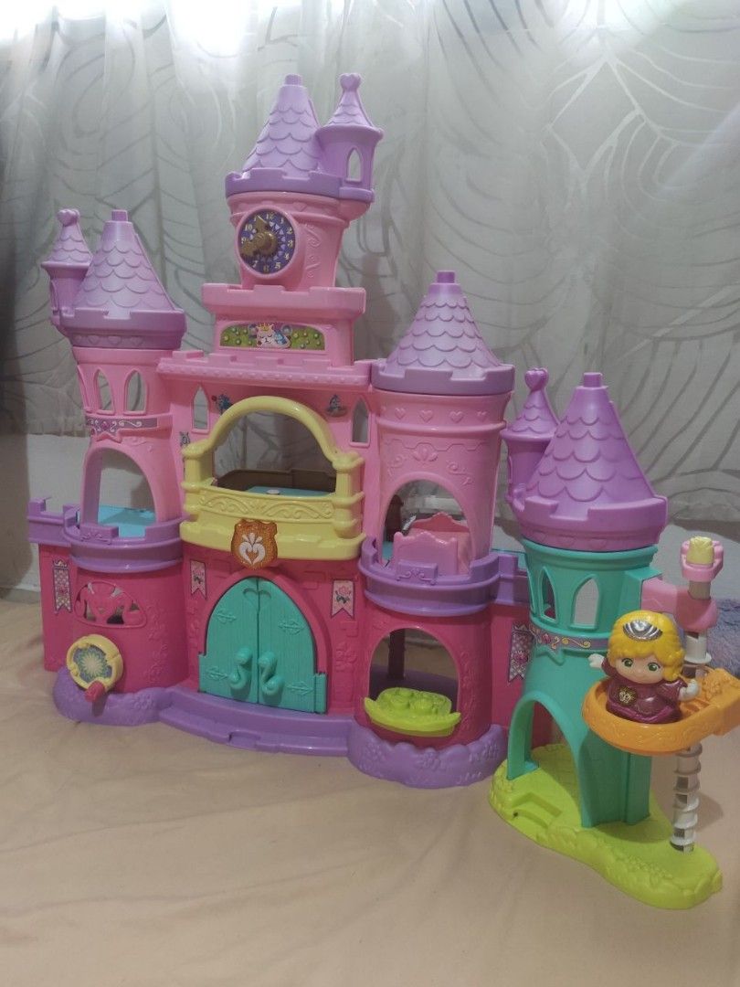 Darla princess castle online