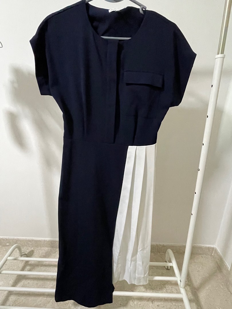 Warehouse evening dresses store