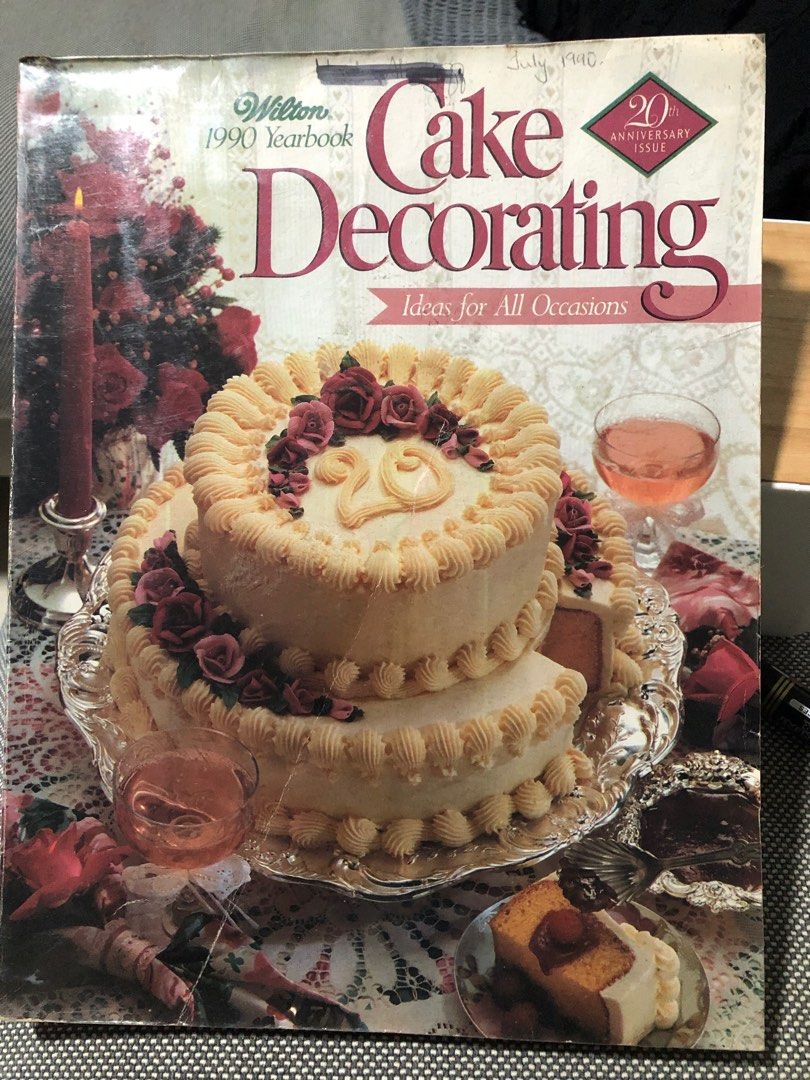 Wilton Cake Decorating magazines, Hobbies & Toys, Books & Magazines