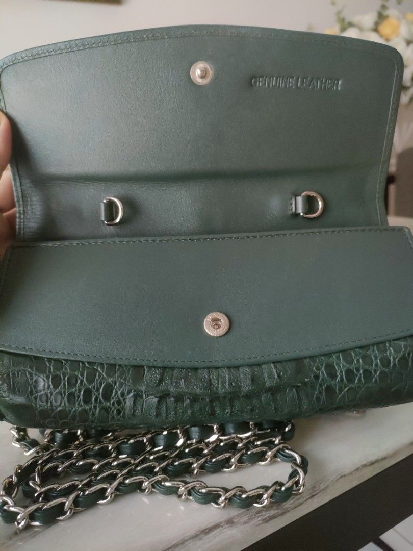 Xmas Sale Crocodile Bags Women s Fashion Bags Wallets Shoulder Bags on Carousell