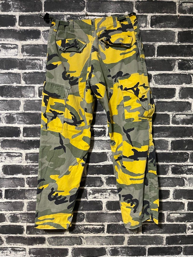 Mens yellow camo pants hot sale