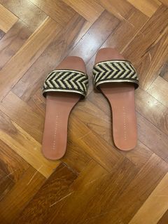 Zara Trafalgar