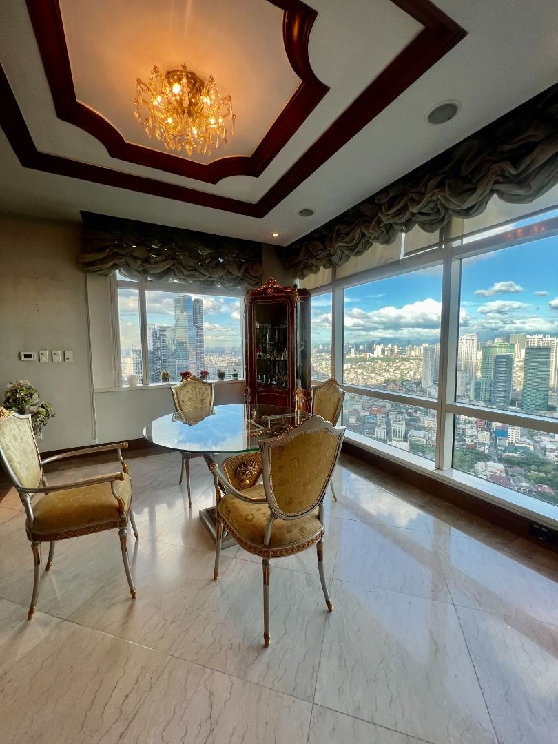 Luxury Celebrity Real Estate and Home Sales - Robb Report