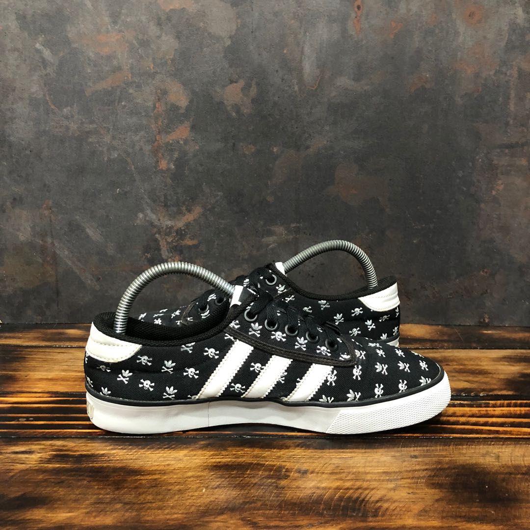 Adidas 2025 kiel black