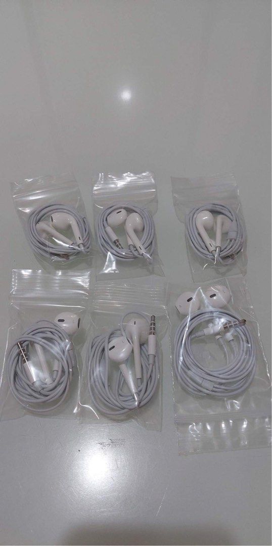 Apple Genuine EarPods, Audio, Headphones & Headsets on Carousell